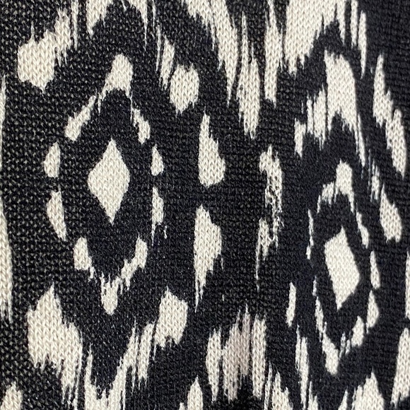 OLIVIA SKY Lightweight Tribal Cardigan - Picture 4 of 6